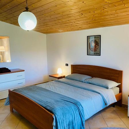 Casa Nella Natura A 博比奥 外观 照片